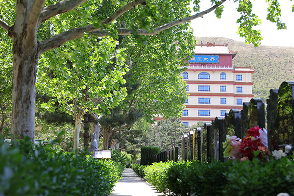 生态归处藏静谧，朝阳区东边墓地灵山宝塔陵园胜境慰先人