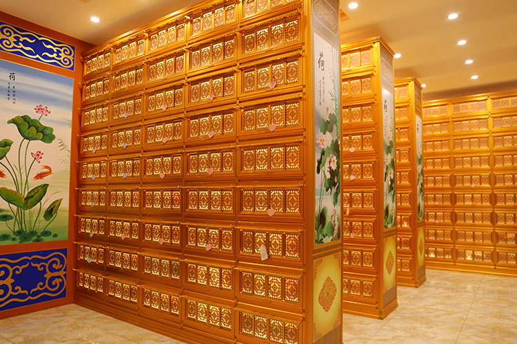 长城华人怀思堂荷花厅寄存室