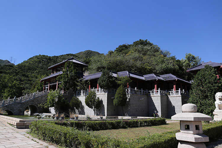 长城华人怀思堂户外环境