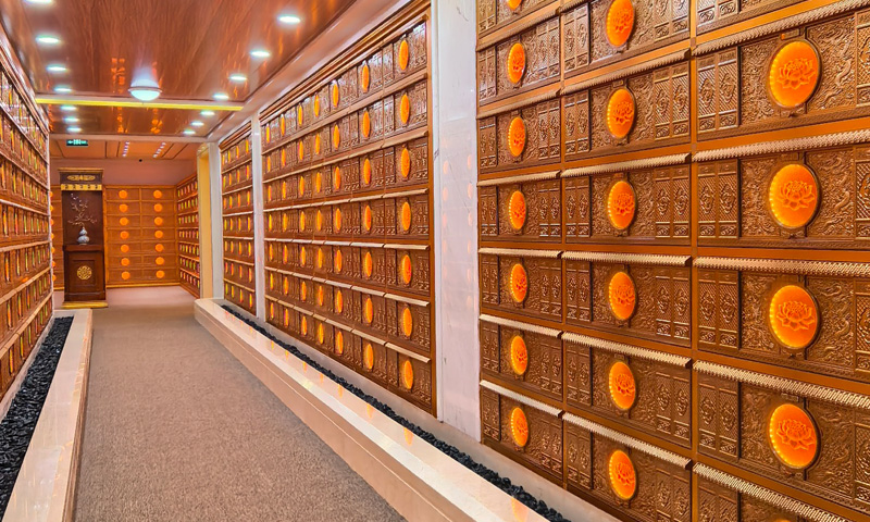 长城华人怀思堂室内寄存格位