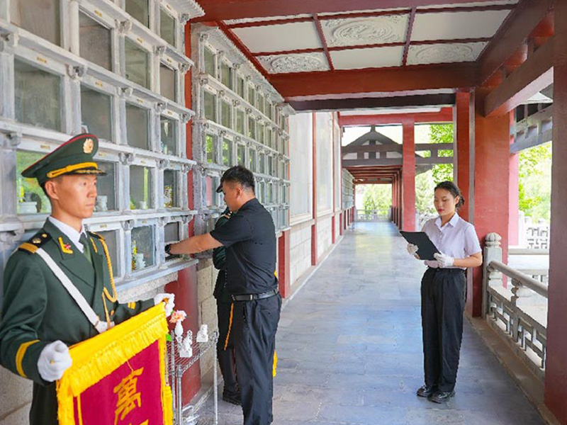 长城华人怀思堂安葬仪式